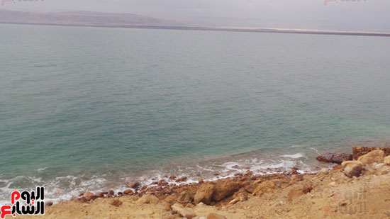   شاطئ البحر الميت