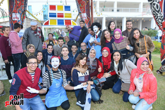 كاريوكى وصنع فى مصر باحتفالية أكاديمية العلوم والتكنولوجيا (7)
