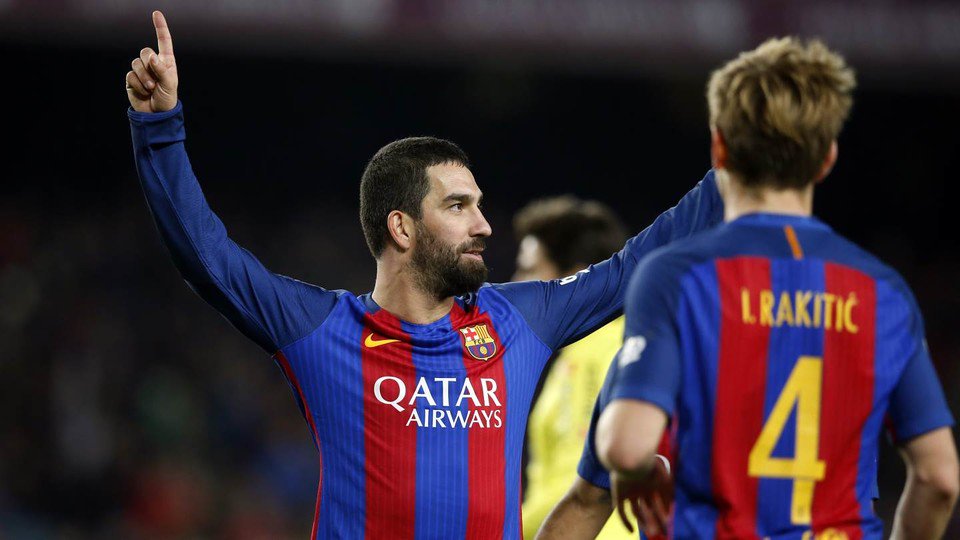 أردا توران لاعب برشلونة أردا توران لاعب برشلونة