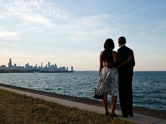 لحظات رومانسية جمعت باراك أوباما وميشال أوباما  (3)