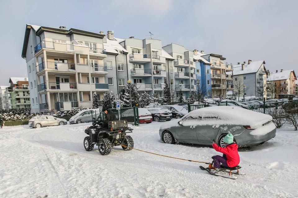 الثلوج تغطى شوارع أوروبا