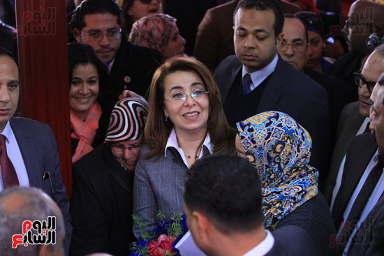 زياره وزيره التضامن غادة والى لدار المسنين (14)