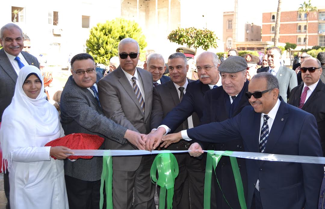 افتتاح العناية المركزة بمستشفى الحضرة (1)