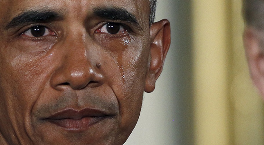 الرئيس الأمريكى يبكى بشدة