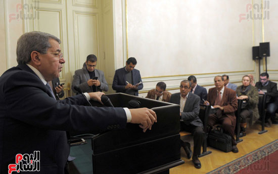 عمرو الجارحي ، وزير المالية (3)