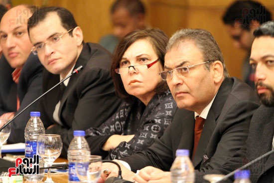 اجتماع لجنة الضرائب والجمارك باتحاد الصناعات المصرية (14)
