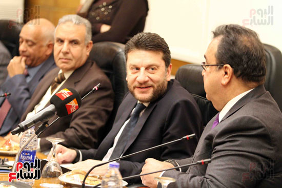 اجتماع لجنة الضرائب والجمارك باتحاد الصناعات المصرية (19)