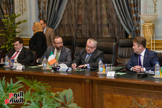 اجتماع الوفد الايرالندي مع البرلمان المصري