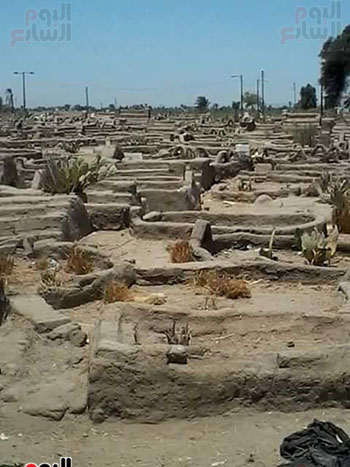 مقابر قرية الحجيرات