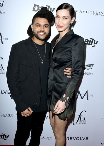 The Weeknd مع عارضة الأزياء بيلا حديد 