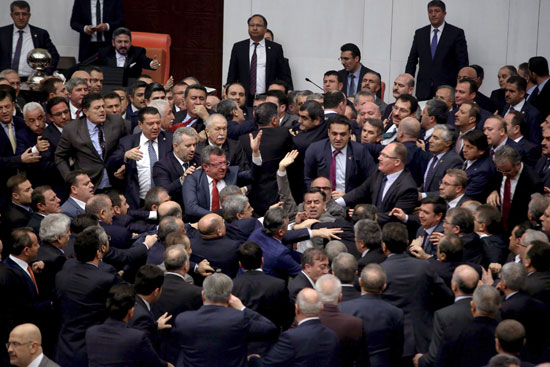 مشاجرات البرلمان التركى (5)