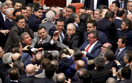 مشاجرات البرلمان التركى (3)