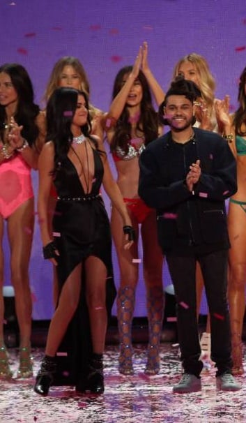 The Weeknd مع سيلينا جوميز 