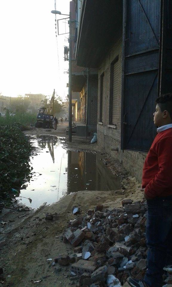 جانب آخر من غرق شوارع قرية بهجورة
