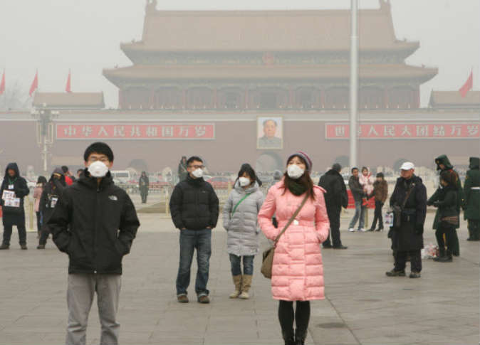 التلوث يسيطر على أنحاء بكين