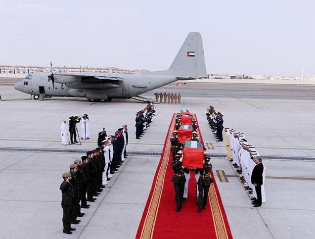    وصول جثامين المسئولين الإماراتيين ضحايا هجوم قندهار إلى أبوظبي