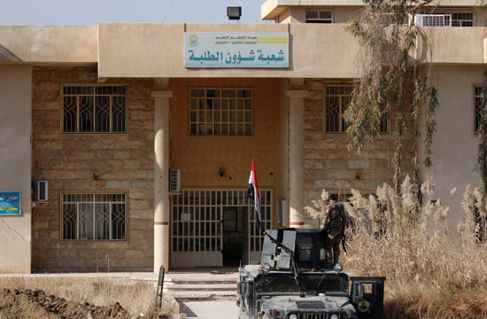 لأول مرة القوات العراقية داخل جامعة الموصل