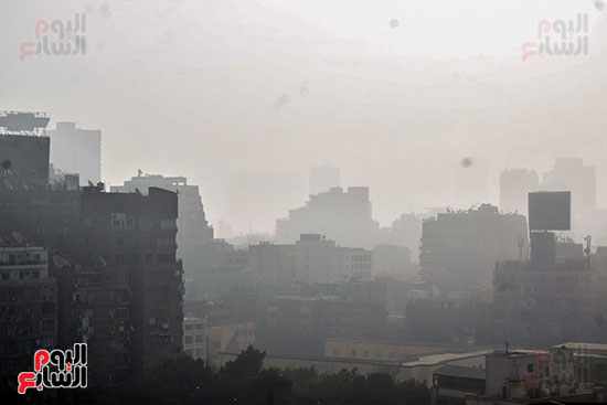 شبورة كثيفة تغطى سماء القاهرة