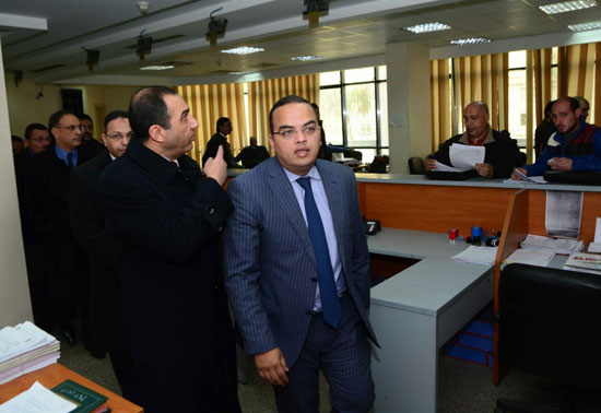 رئيس هيئة الاستثمار يتفقد مشروعات المنطقة الحرة بمدينة نصر (2)