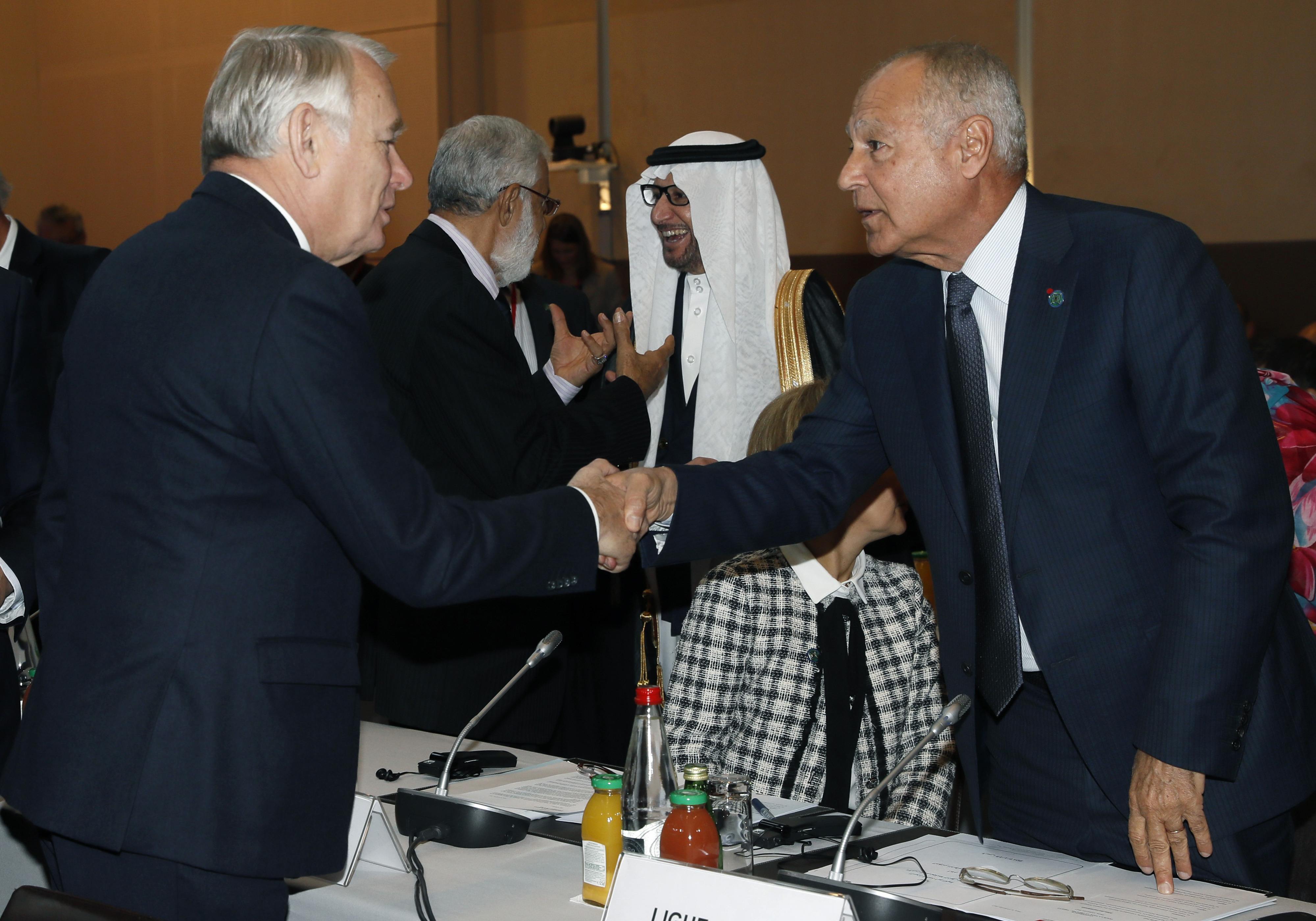 وزير الخارجية الفرنسى يرحب بالأمين العام لجامعة الدول العربية أحمد أبو الغيط
