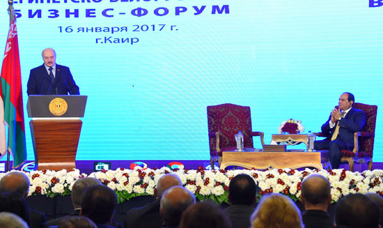  الرئيس البيلاروسى يلقى كلمته خلال جلسة المباحثات 
