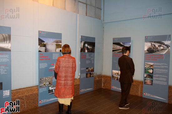 معرض مشترك بين وزارة النقل وسفارة سويسرا تصوير  (25)