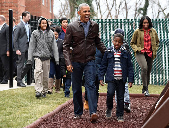 أوباما فى زيارة الأطفال
