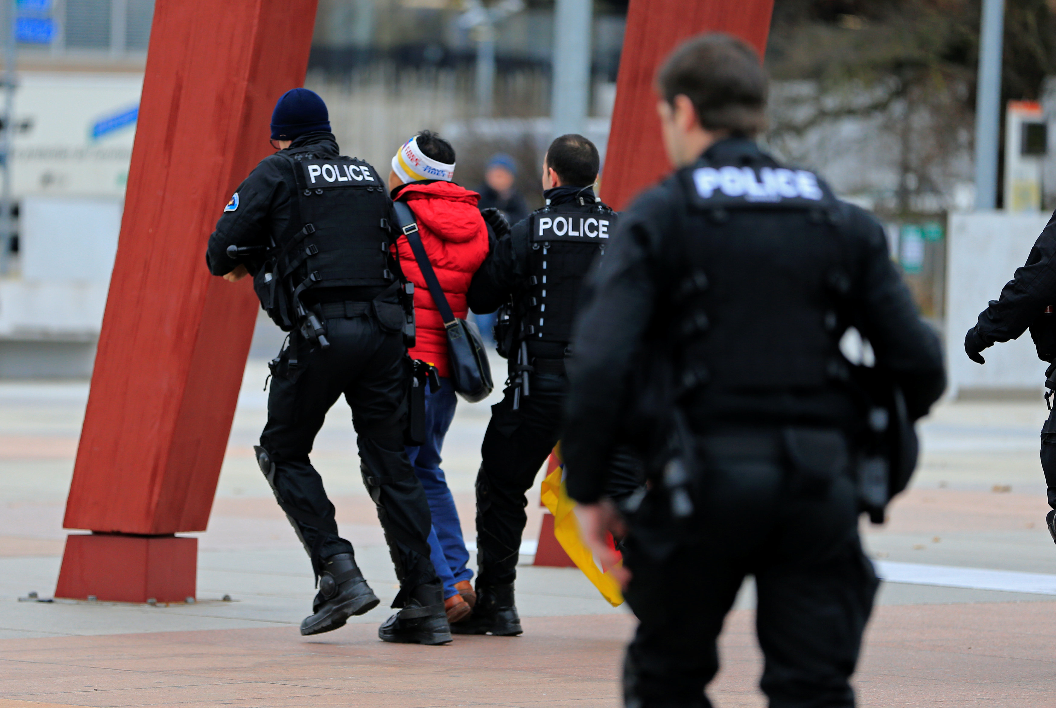 الشرطة تلقى القبض على متظاهر بدون تصريح فى جنيف