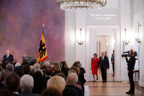 الرئيس الألمانى المنتهية ولايته يصل القصر الرئاسى لإلقاء خطابه الأخير