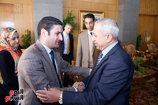  رئيس الأكاديمية العربية خلال ترحيبه بيوسف أيوب