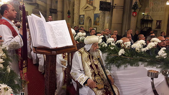 البابا تواضروس يترأس صلاة عيد الغطاس بالإسكندرية (6)