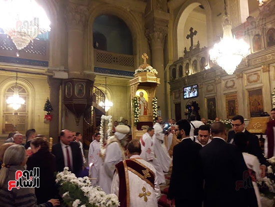 البابا تواضروس يترأس صلاة عيد الغطاس بالإسكندرية (9)