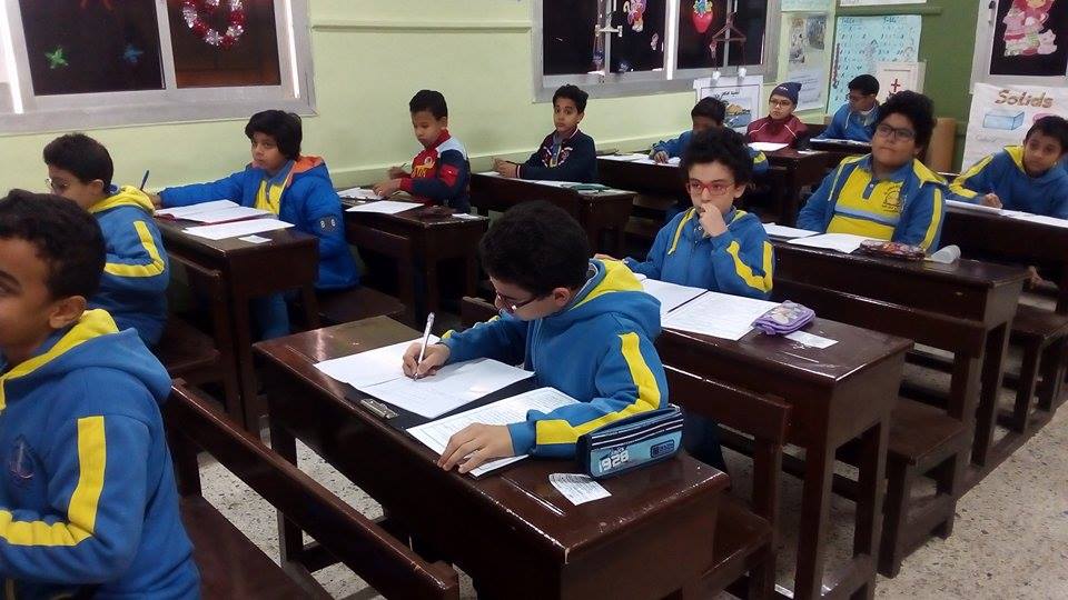 4- طلاب الاقصر ينطلقون في الامتحانات