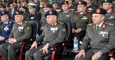 وزير الدفاع مصر بلد جميل وعلى الشعب تحمل الصعاب بالعمل الجاد