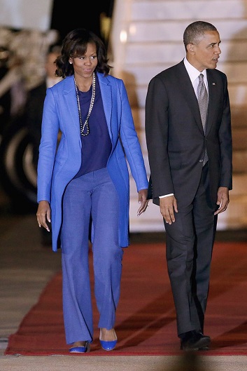 ميشال أوباما باللون الازرق