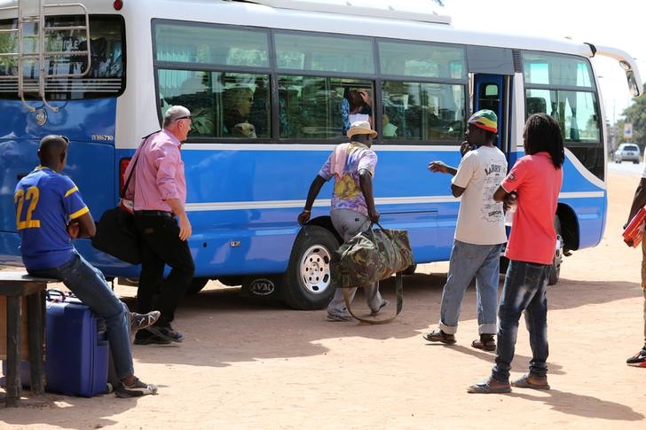 السياح يهربون من جامبيا بعد إعلان الرئيس السابق تمسكه بالسلطة