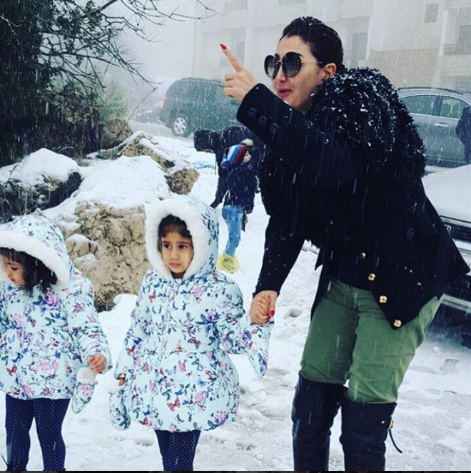 غادة عبد الرازق تحتفل بالعام الجديد على ثلوج  بيروت مع حفيدتها