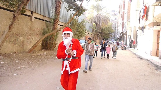 بابا نويل يبدأ رحلته