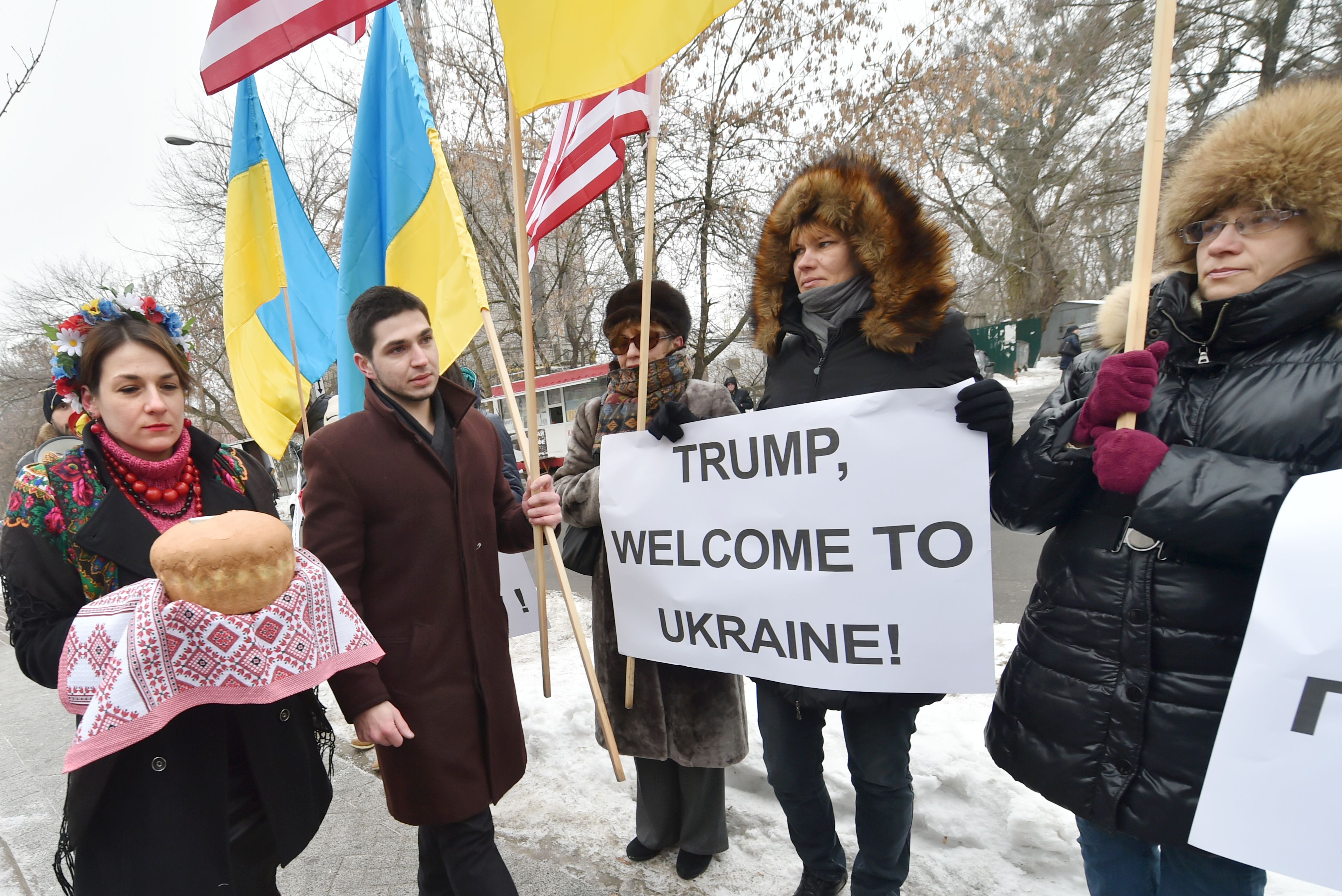 مؤيدو ترامب فى وقفة لتأييده بالعاصمة الأوكرانية كييف