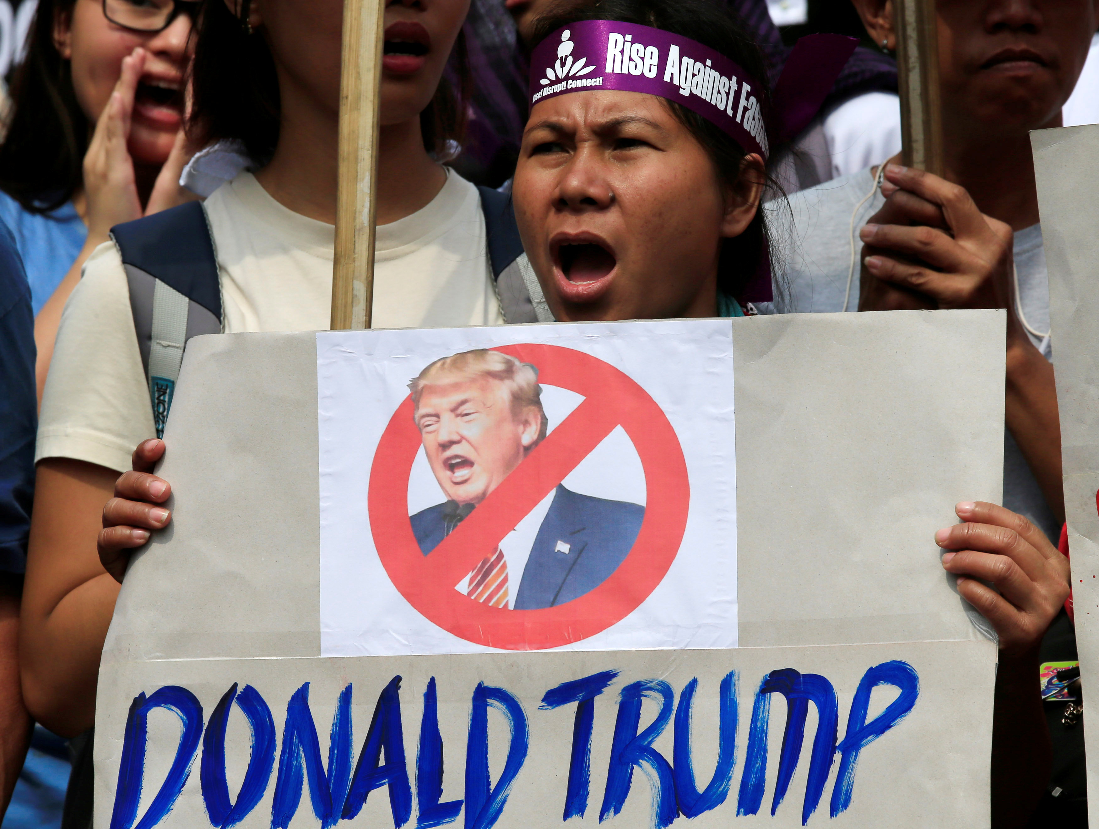 تظاهرات ضد ترامب فى الفلبين