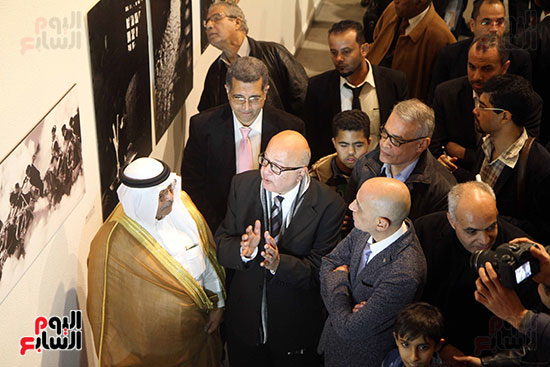 خالد سرور يفتتح ملتقى القاهرة عاصمة الصورة الفوتوغرافية بمشاركة 12 دولة عربية            (24)