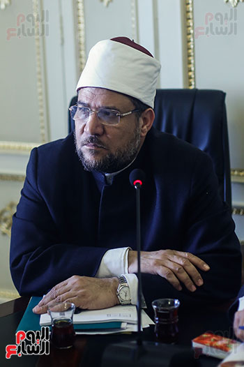 محمد مختار جمعة وزير الاوقاف ونبيل الجمل وكيل اللجنة التشريعية