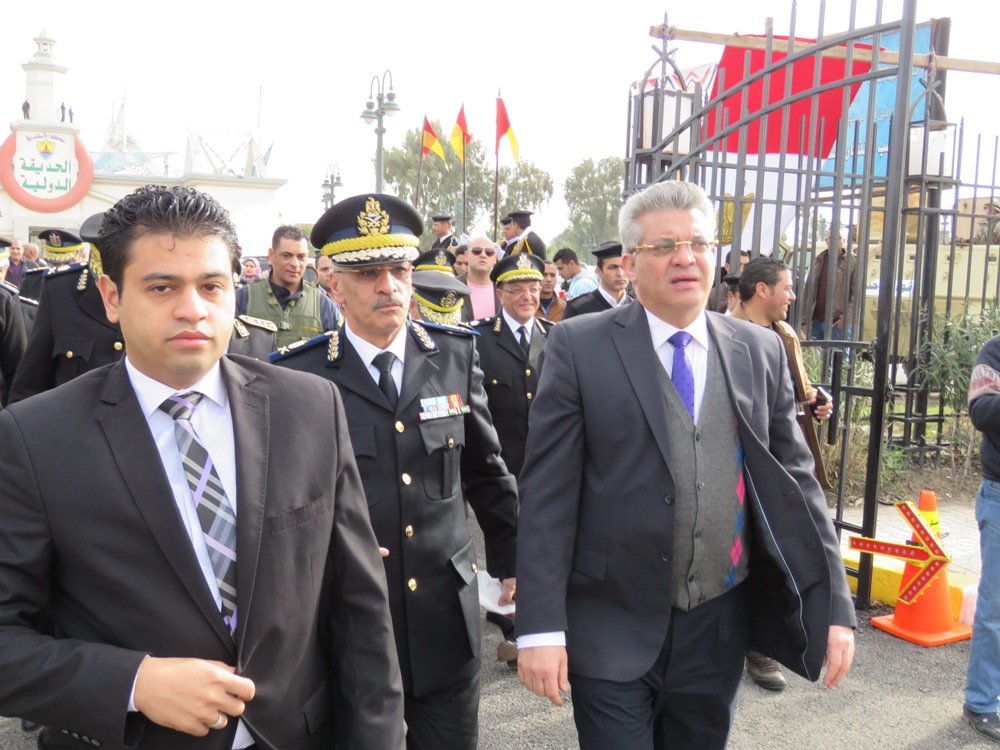 مدير أمن الإسكندرية يضع إكليل الزهور على النصب التذكارى لشهداء الشرطة (4)