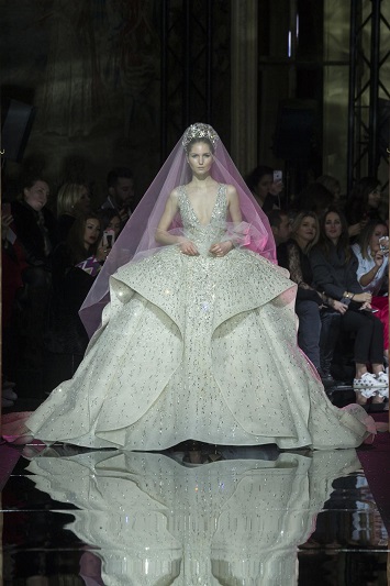 •	فستان زفاف بامضاء زهير مراد 