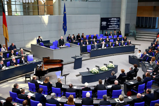 البرلمان الألمانى يحيى الذكرى 72 للهولوكوست فى برلين