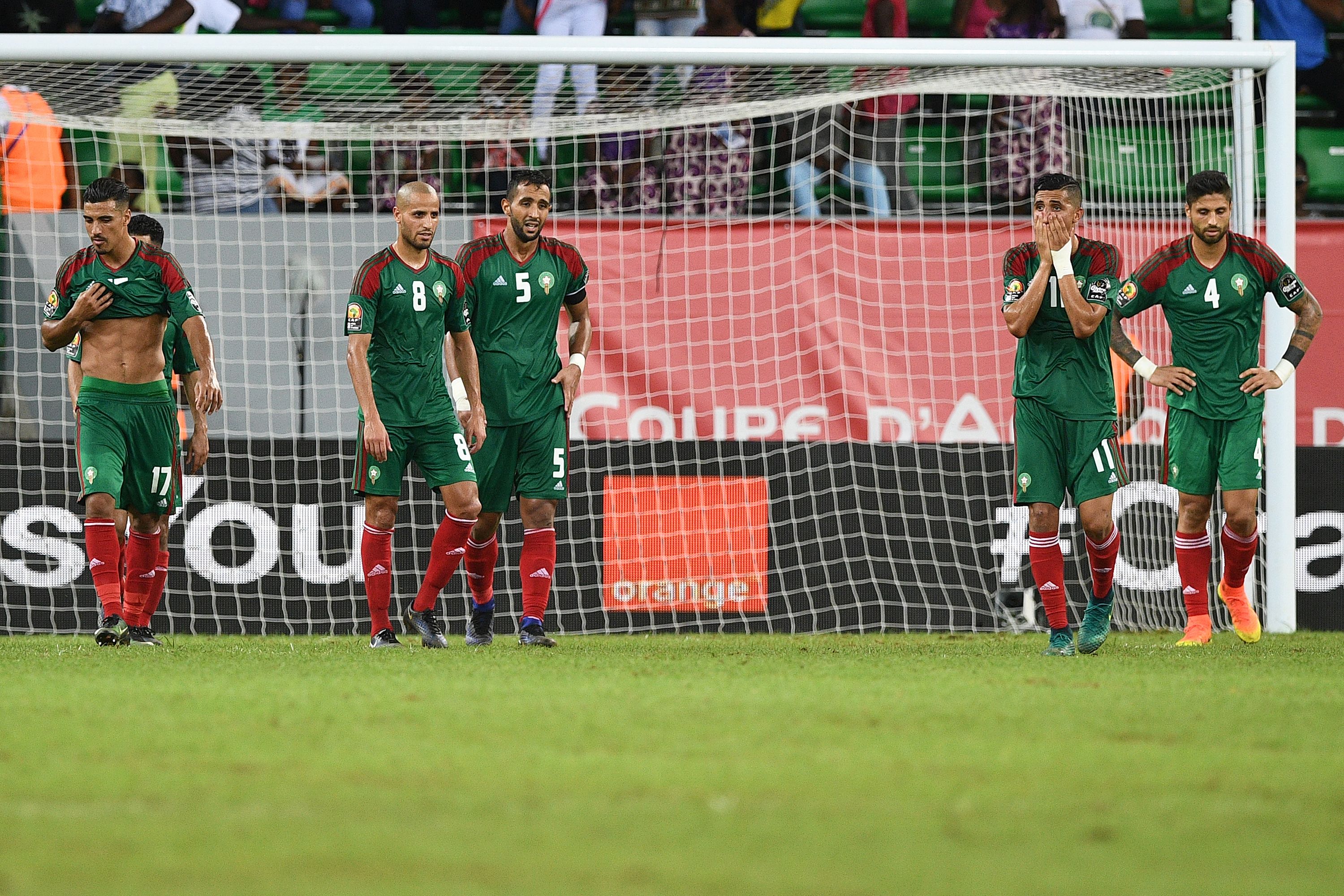 حزن لاعبى المغرب بعد هدف كهربا القاتل