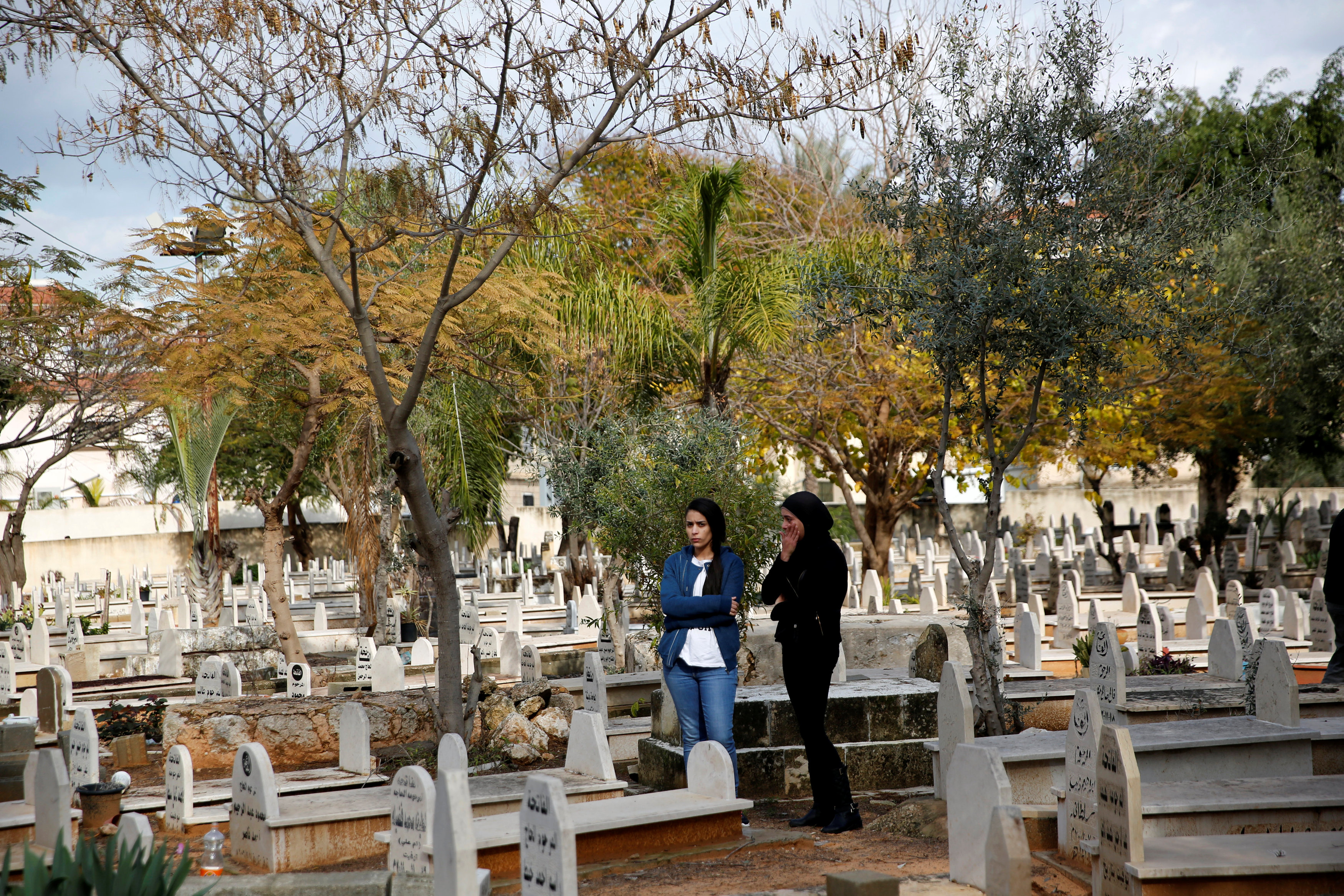 مقبرة لينا ناصر الضحية الإسرائيلية فى الهجوم الإرهابى