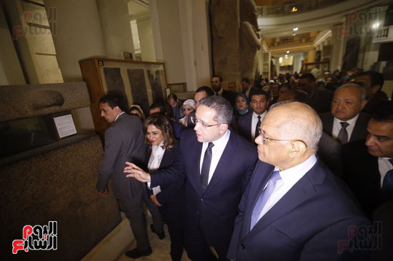 على عبد العال يترأس وفدا برلمانيا لزيارة المتحف المصرى (12)