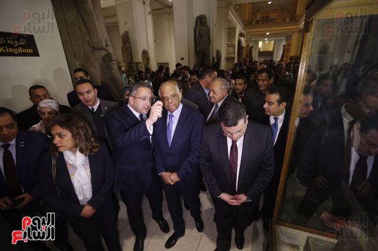 على عبد العال يترأس وفدا برلمانيا لزيارة المتحف المصرى (3)