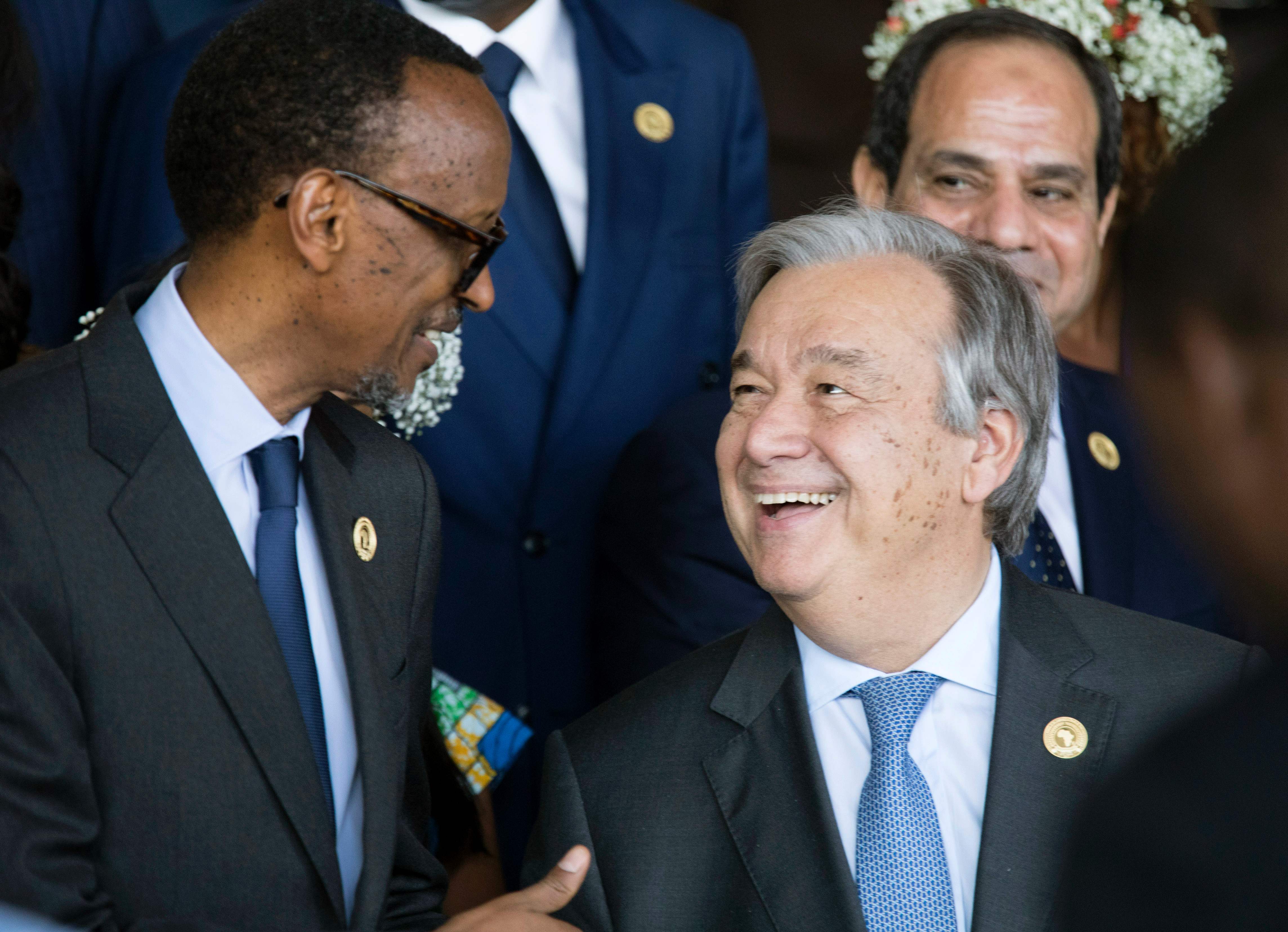 رئيس رواندا يتحدث  مع الأمين العام للأمم المتحدة